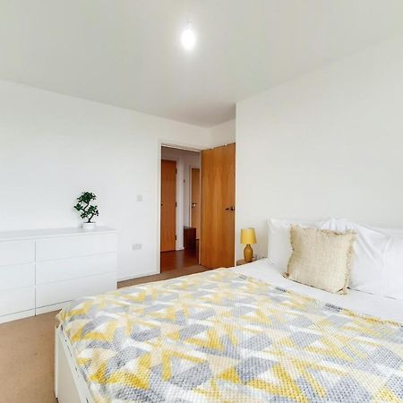 Free Parking - Two Bed Apartment By London Docklands Exterior foto