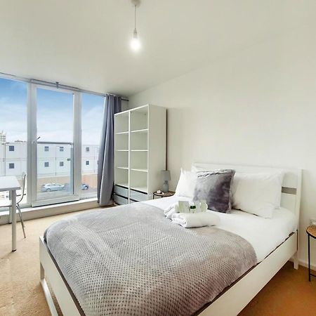 Free Parking - Two Bed Apartment By London Docklands Exterior foto