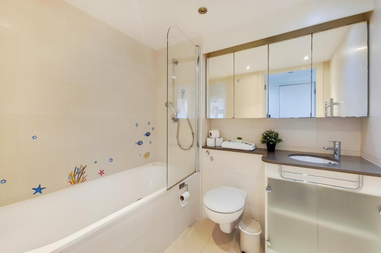 Free Parking - Two Bed Apartment By London Docklands Exterior foto