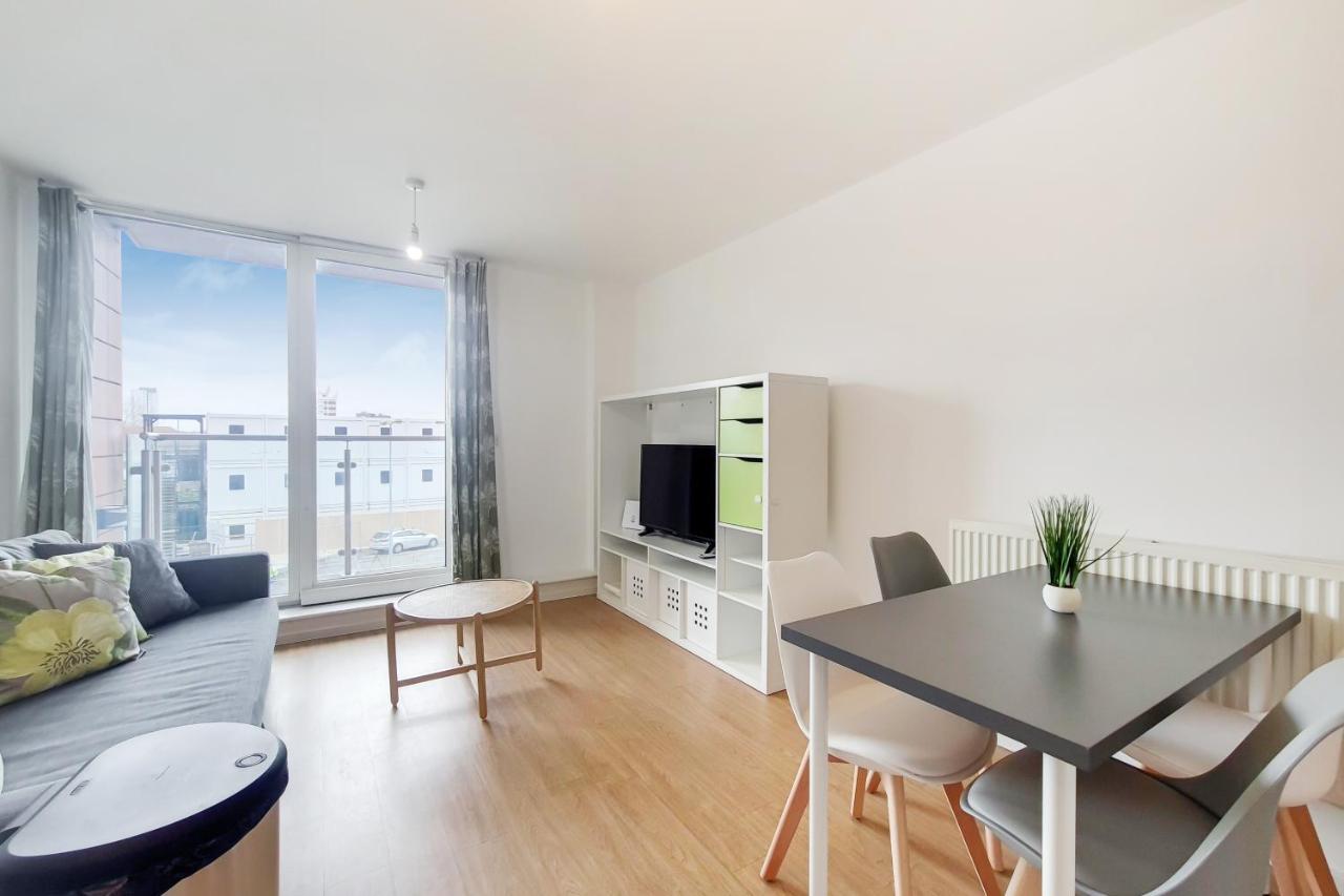 Free Parking - Two Bed Apartment By London Docklands Exterior foto